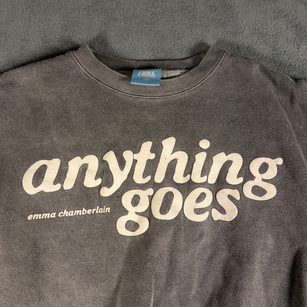 Emma Chamberlain Anything Goes Podcast Sweatshirt Gray Crewneck Pullover Medium